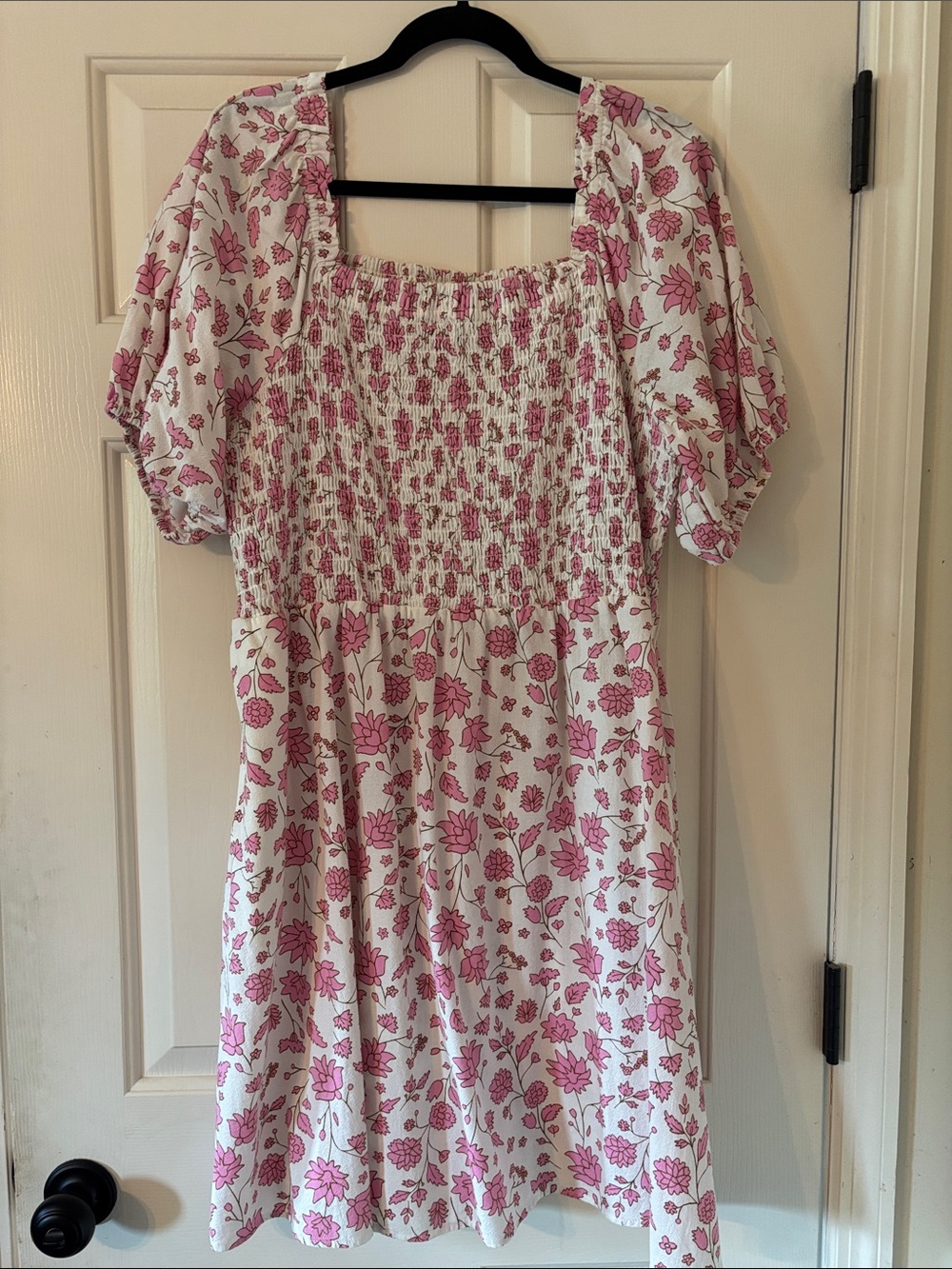 Universal Thread White Dress with Pink Floral Print